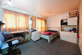 2 bedroom, Maisonette for sale