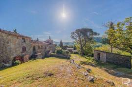 Casale/Rustico - Talla. Borgo storico in posizione isolata con vista meravigliosa