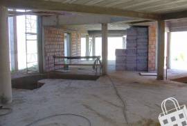 Detached house - House under construction with 600m² on the outskirts of the city