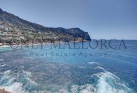 COSY CALA LLAMP FRONTLINE APARTMENT FOR SALE