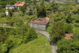 Country House with Land of 4.500m2, Ovil, Queimada, Baião