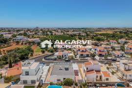 brand new 3 bedroom single storey house, 2.5 km from Altura beach, Tavira, Algarve