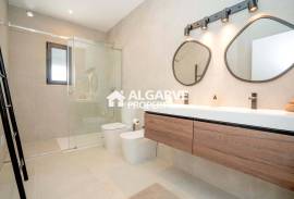 brand new 3 bedroom single storey house, 2.5 km from Altura beach, Tavira, Algarve