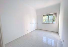 2 bedroom apartment in Amora -Seixal