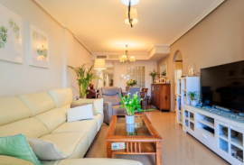 Beautiful and bright apartment in the center of Torrevieja