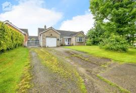 4 bedroom, Detached bungalow for sale