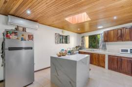 Tranquil 3 Bed Home in a Serene Neighborhood in Tamarindo: House For Sale in Playa Tamarindo