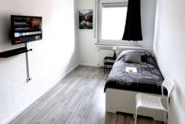 # VAZ Apartments SG01 + SG02 (up to 16 Beds)