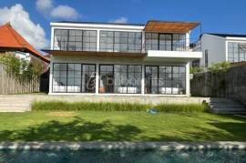 Contemporary Villa in Padonan with Modern Design, Prime Location and Exceptional Investment Opportunity