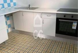 2+1 bedroom apartment with garage in Olivais, 3 minutes from Solum.
