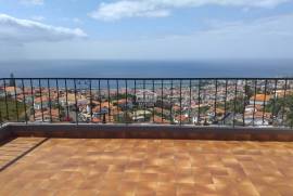 House with fabulous views of the bay of Funchal - Livramento, Funchal