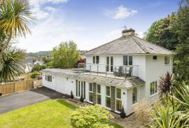 Luxury 5 Bed Detached Home For Sale in Paignton, Devon