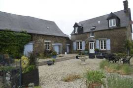 Detached Country House with Outbuilding