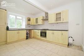 3 bedroom, End of terrace house for sale