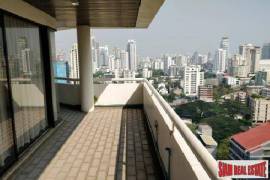 Le Premier 1 - Large Penthouse Condo at Sukhumvit 23, Bangkok