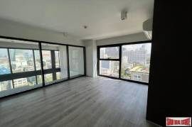 The Lofts Silom by Raimon Land - Stunning Modern 1 Bed 1 Bath Loft For Sale In Popular Silom Area Of Bangkok Just 8 Min Walk To BTS