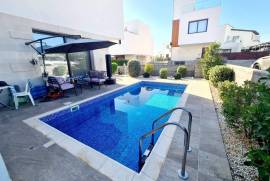 3 Bedroom Unfurnished Villa - Konia, Paphos