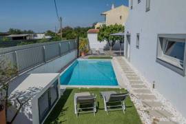 Excellent 4 bedroom villa close to Vilamoura and Golfs