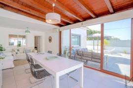 Excellent 4 bedroom villa close to Vilamoura and Golfs