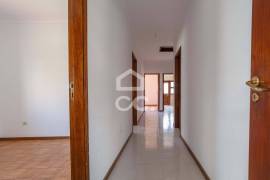 10 Bedroom House For Sale in Matosinhos