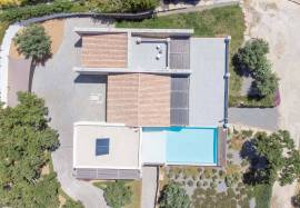 Contemporary 4-Bedroom Villa with Pool and Sea Views on a Big Plot