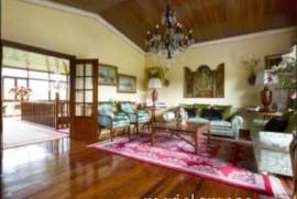 Wonderful Farmhouse for Sale in the Loiu Valley