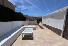 Magnificent villa in Los Balcones! Private Pool!