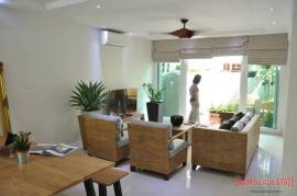 Townhouse in Ekkamai - 180 sqm. and 3 bedrooms, 2 bathrooms