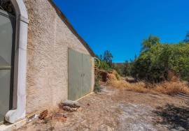 Vacant House with 8 Divisions and Dependencies on Mixed Land of 2840m2 - Vaqueiros, Alcoutim