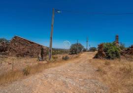 House in Ruin of 312m2, on Urban Land of 1283m2 - Vaqueiros, Alcoutim