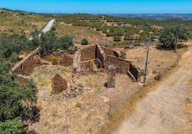 House in Ruin of 312m2, on Urban Land of 1283m2 - Vaqueiros, Alcoutim