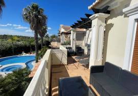 Fantastic 3 Bedroom Property with 4 Bathrooms, Shared Pool and Double Garage in Conceição, Tavira
