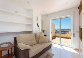 4 bedroom duplex apartment with several terraces and garage located near Faro Hospital
