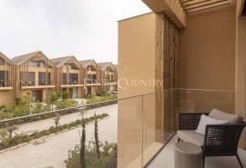 Castro Marim: New Townhouse with 3 Bedroom in a Luxurious Residence with Direct Beach Access, Pools, and Numerous Amenities