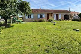 Detached Bungalow with Landscaped Garden