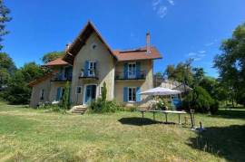 Maison d'hotes de 1850 avec piscine sur 1,4 hectare