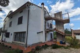 Einzelhaus in Castiglione Del Lago Perugia - zone Bertoni zu verkaufen