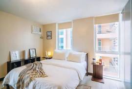 Luxury 1 Bed Apartment For Sale In St Mark Residences Taguig City, Manila,