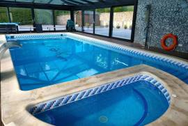 Elegant Villa with Pool on 3044m² of Pure Luxury