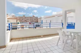 2-Bed Apartment with spacious terrace