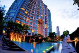 Luxury 3 Bed Condo For sale in Watermark Chaophraya River Bangkok