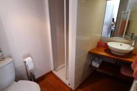 Superb Character House With 210 M2 Of Living Space And Garden Of 600 M2 With Pool.