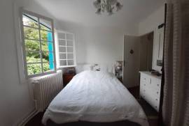 Detached Villa with Apartment and Lovely Garden
