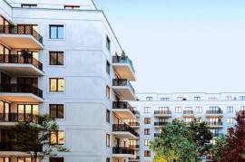 Upscale 4-room apartment with spacious balcony next to Winterfeldtplatz