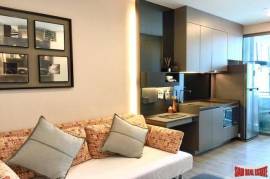 The Room Sukhumvit 69 | One Bedroom Condo for Sale with Pool Views and 100 m. to BTS Thong Lo