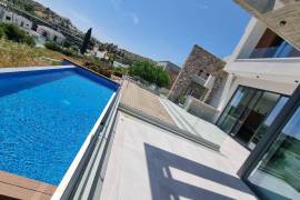 Luxurious 4 Bedroom Villa - Agios Tychonas, Limassol