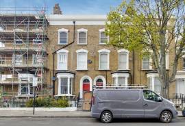 3 bed flat to rent Grosvenor Avenue, London N5