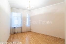 Apartment for rent in Riga, 151.00m2