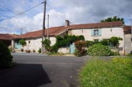 Stone cottage & independent gîte, Vouvant, Vendee