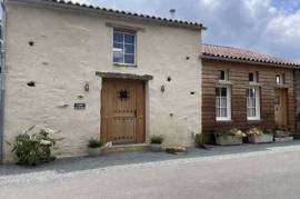 Beautifully renovated character property, Vouvant, Vendee